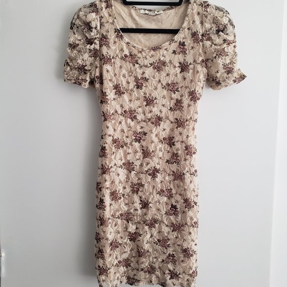 Forever 21 Lace Mini Dress - Picture 2 of 6